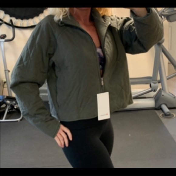 lululemon athletica Jackets & Blazers - LULULEMON QUILTED CALM JACKET/COAT-ARMY GREEN-10